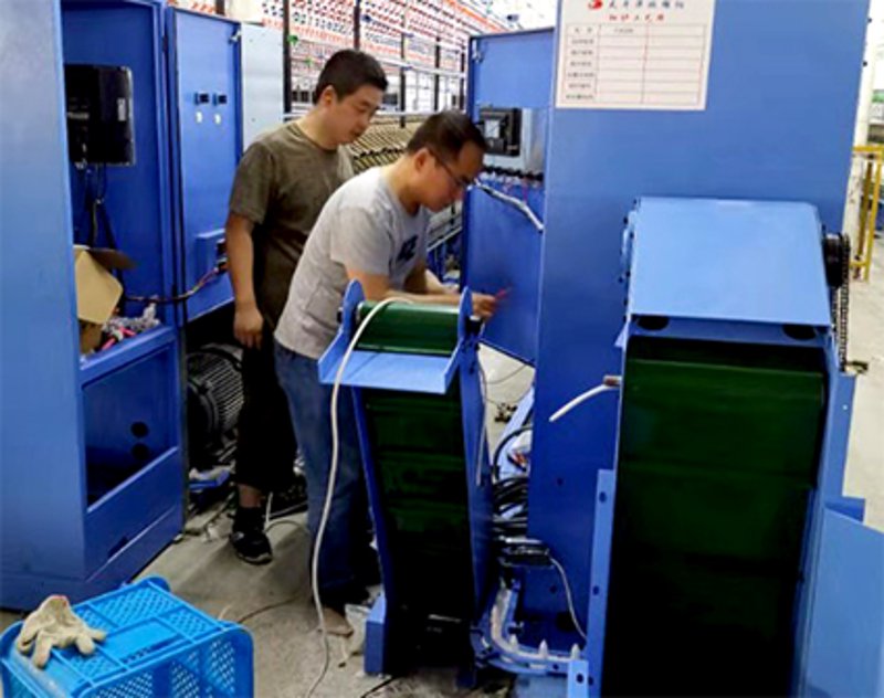 走进织布机行业的现代化变革——织布机厂家动态简析